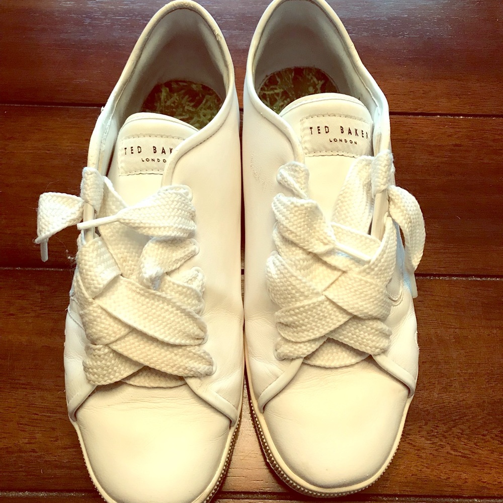 Men’s Ted Baker White/White shoe Sz 12